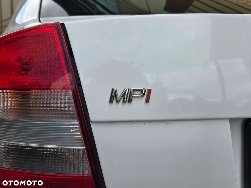Skoda Octavia 1.6 Team Edition - 15