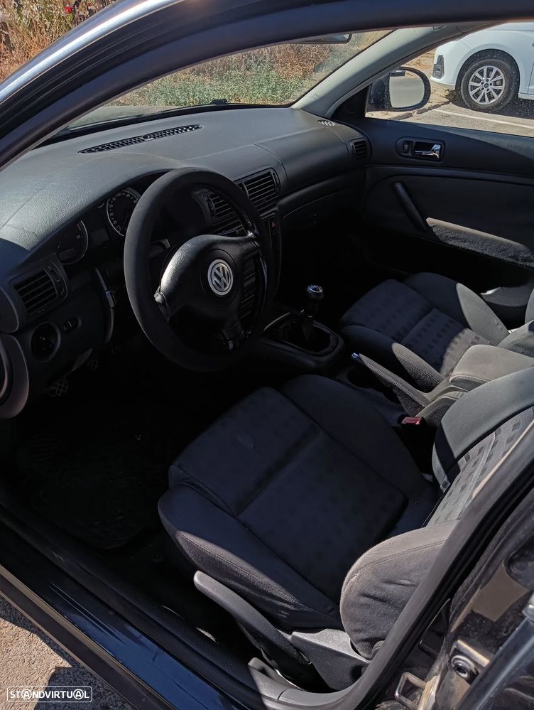 VW Passat Variant - 9