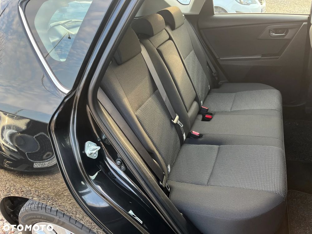 Toyota Auris - 31