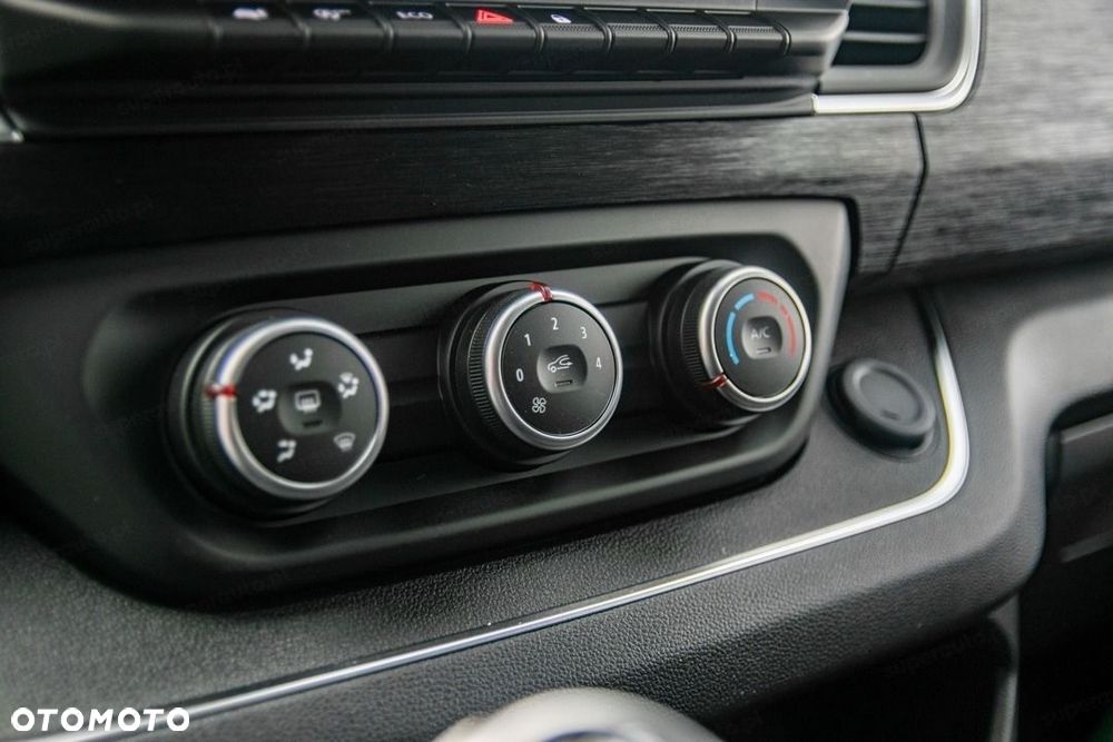 Renault Trafic - 10
