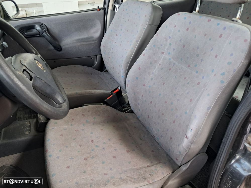Opel Corsa 1.0 - 9