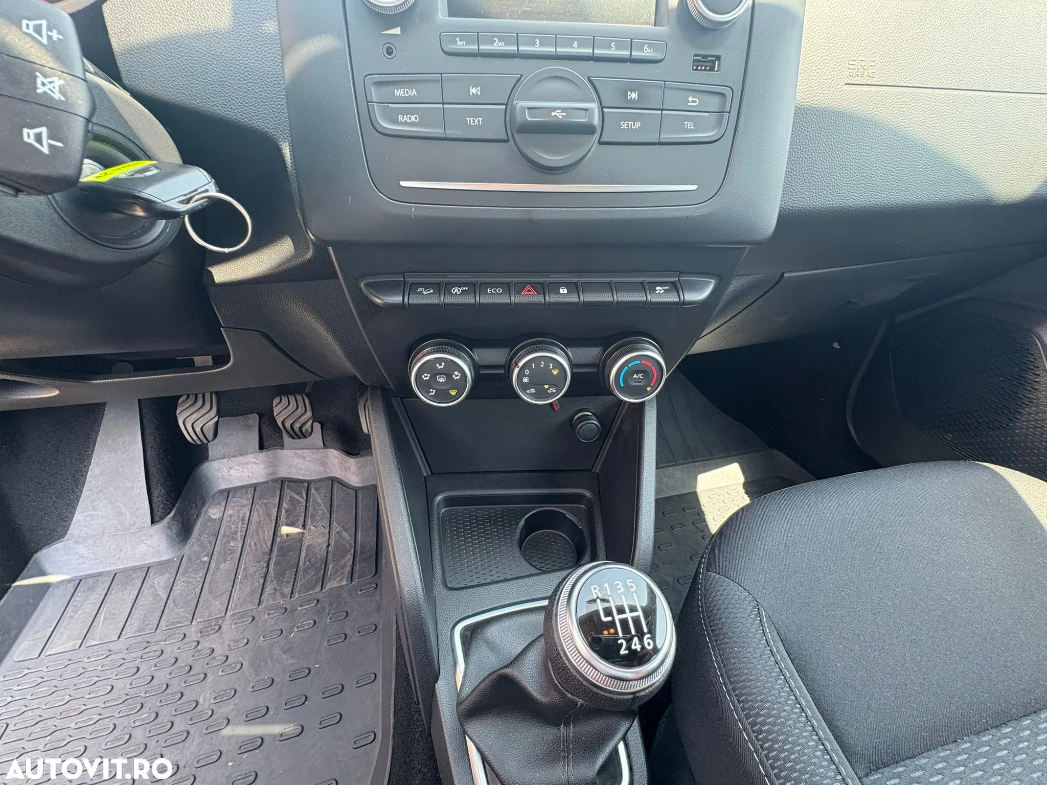 Dacia Duster 1.5 Blue dCi 4WD Comfort - 11