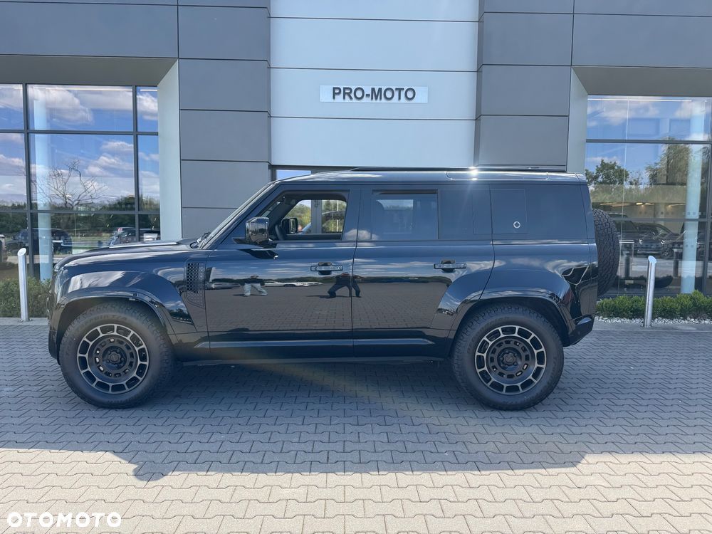 Land Rover Defender 4.4 P635 V8 mHEV Octa Black - 4