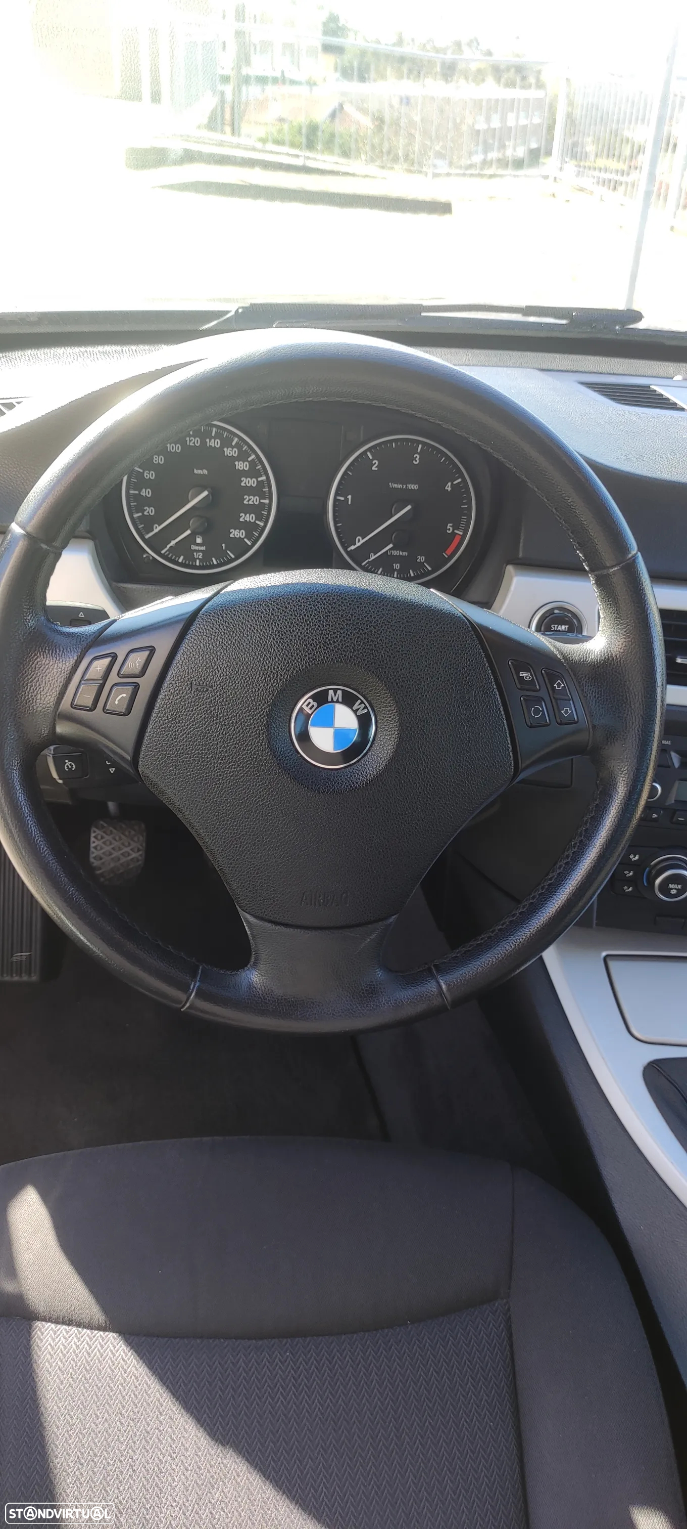 BMW 316 d Touring - 36
