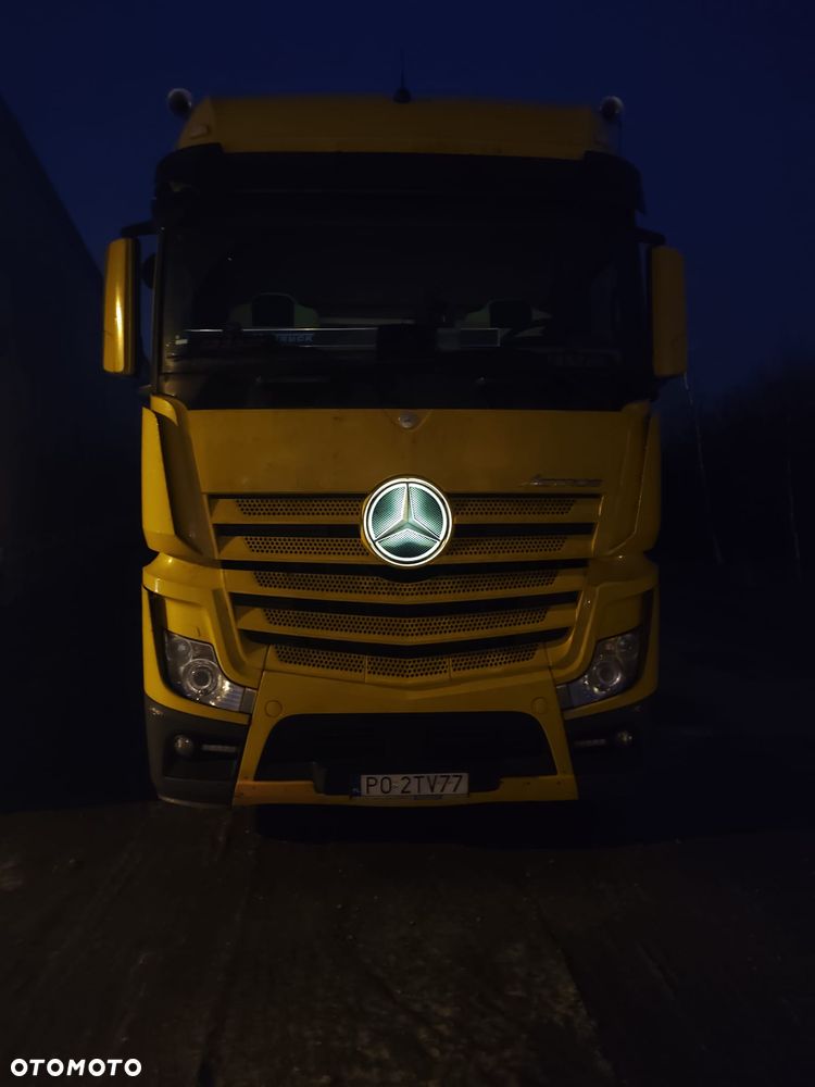 Mercedes-Benz ACTROS - 10