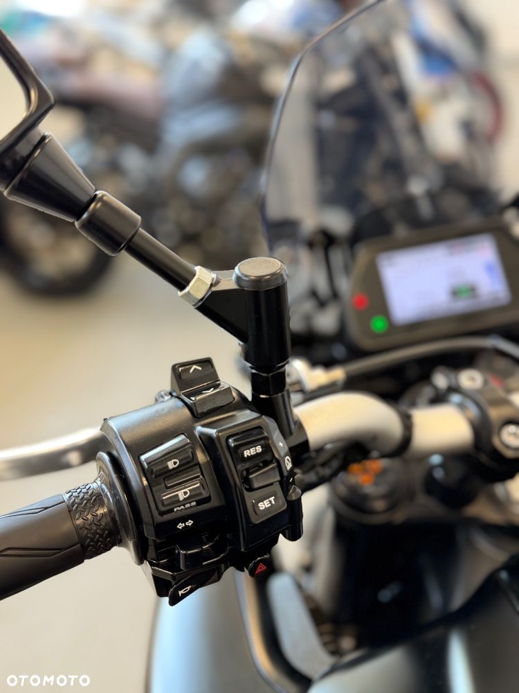 Yamaha MT - 19