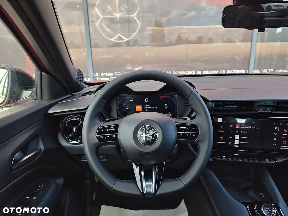 Alfa Romeo Junior 1.2 mHEV Ibrida eDCT - 12