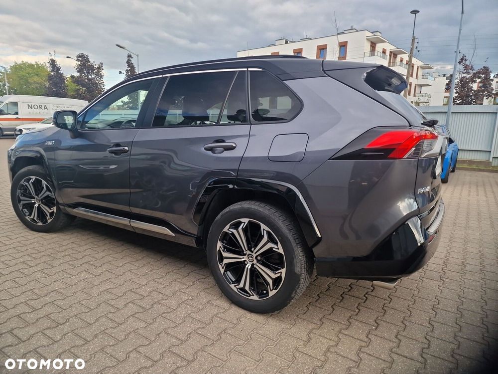 Toyota RAV4 - 23