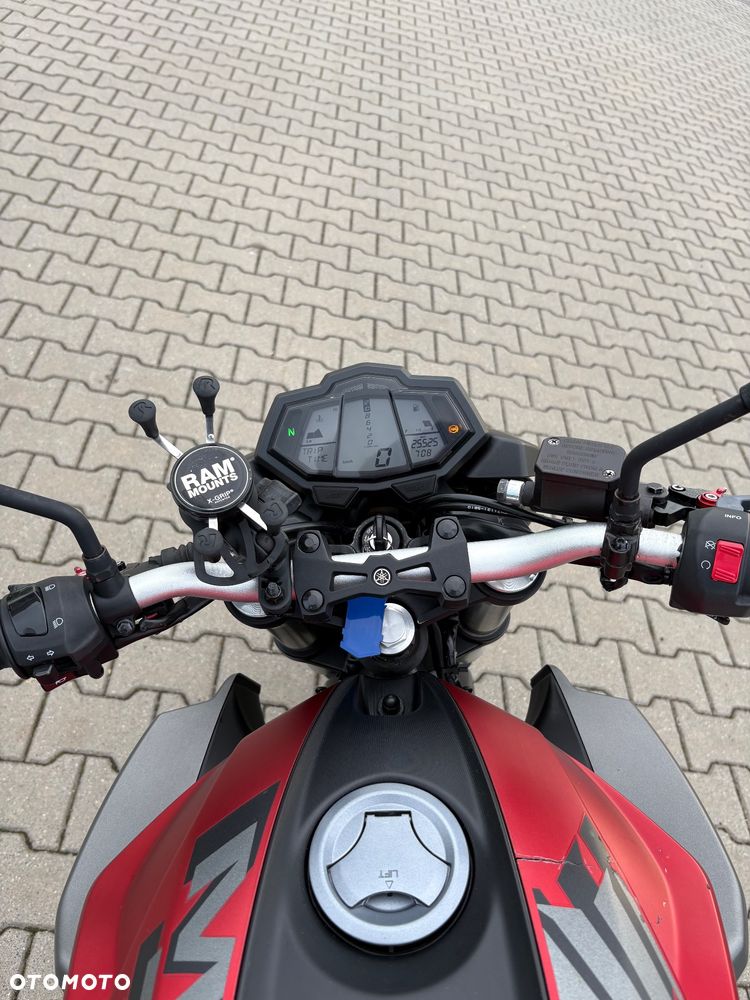 Yamaha MT - 6