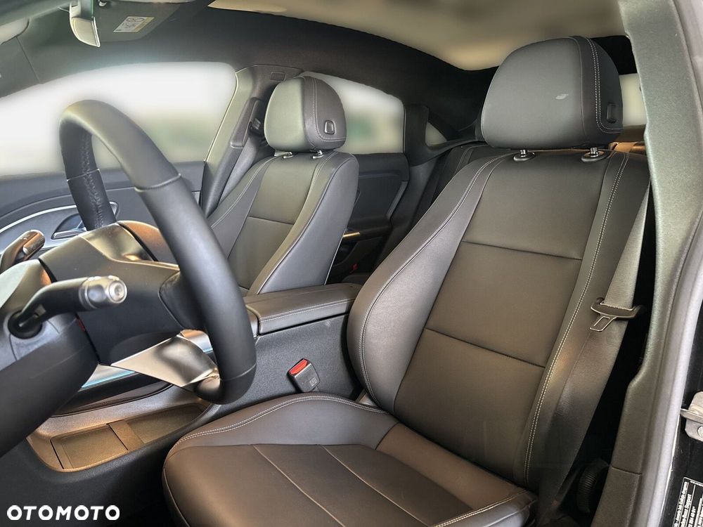 Mercedes-Benz CLA - 16