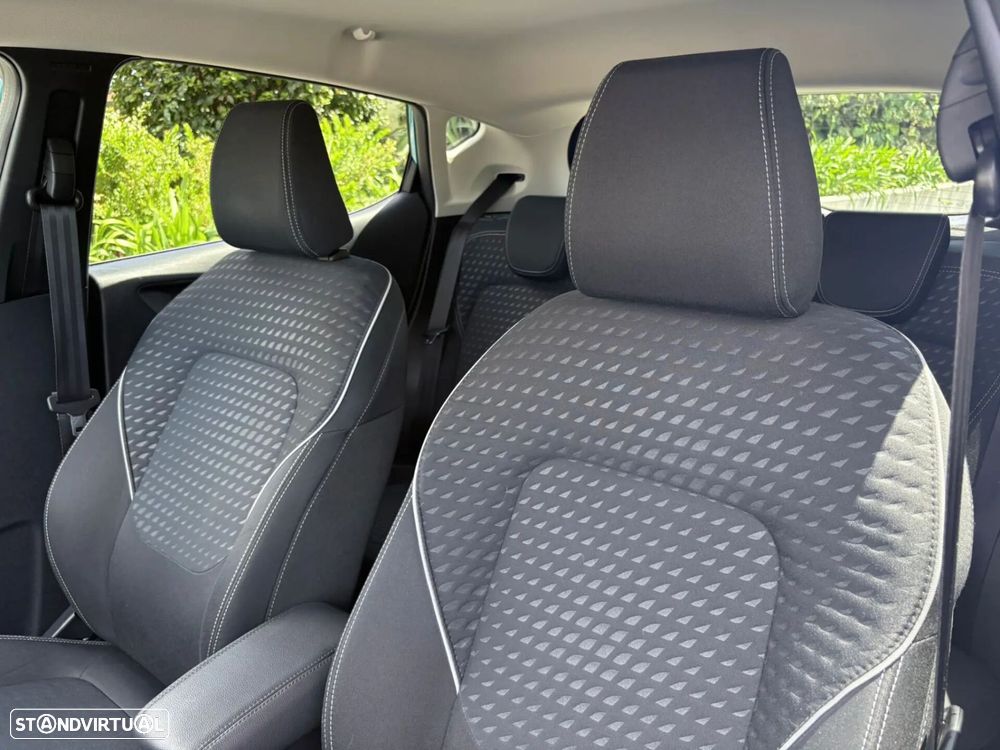 Ford Fiesta 1.0 T EcoBoost Titanium - 29