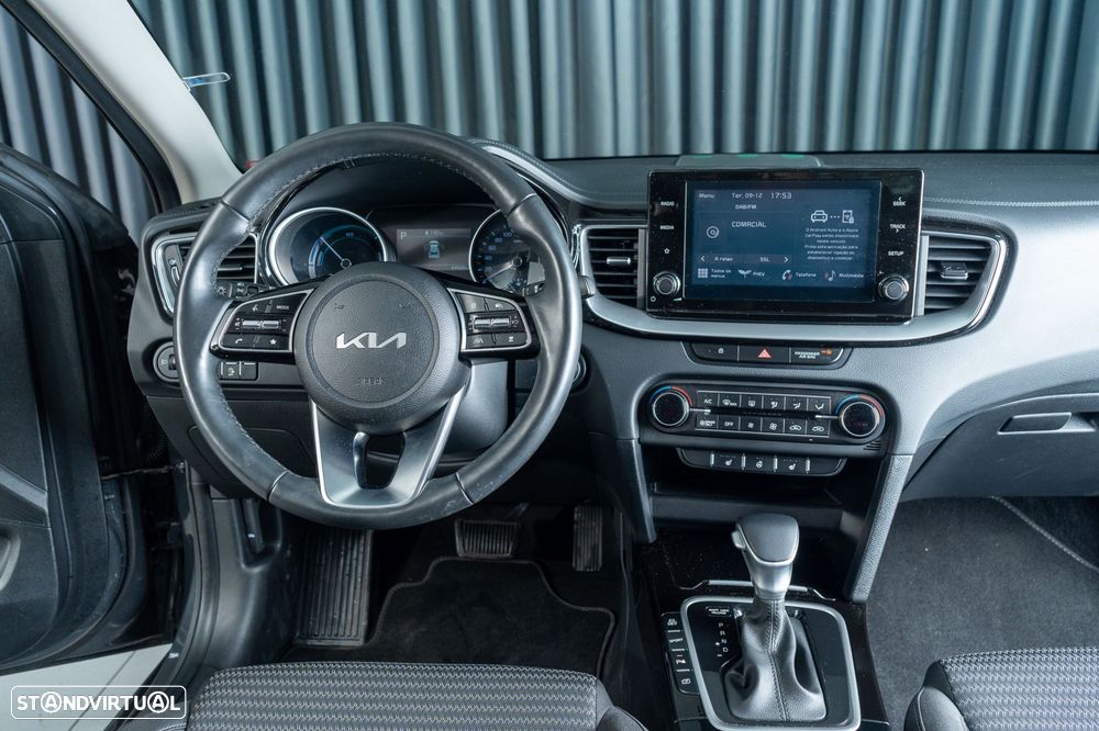 Kia XCeed - 12