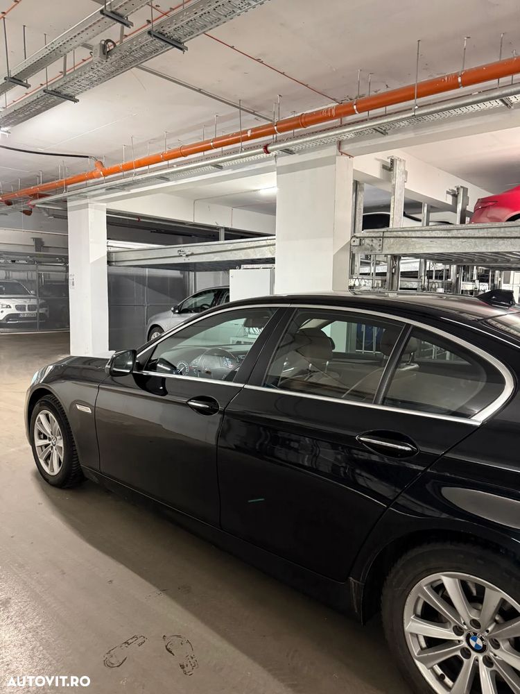 BMW Seria 5 520d xDrive AT - 10