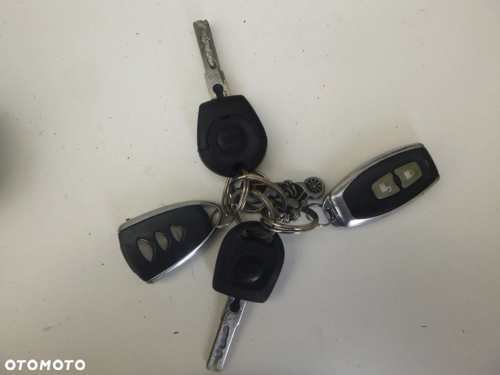 Seat Ibiza III 1,2 12V sterownik 03E906033D - 5
