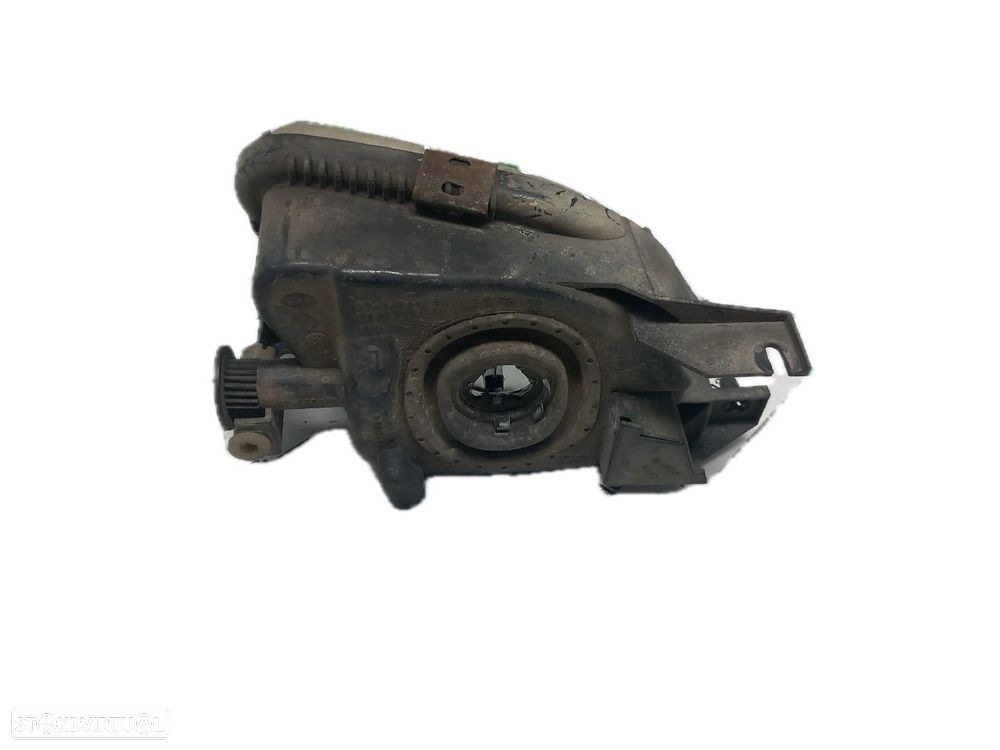 Farol Nevoeiro Mercedes-Benz E-Class (W211) - 2