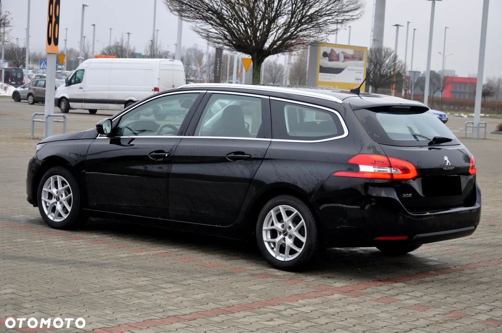 Peugeot 308 BlueHDi 130 EAT8 Black Edition - 6