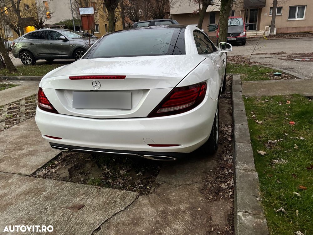 Mercedes-Benz SLC - 3