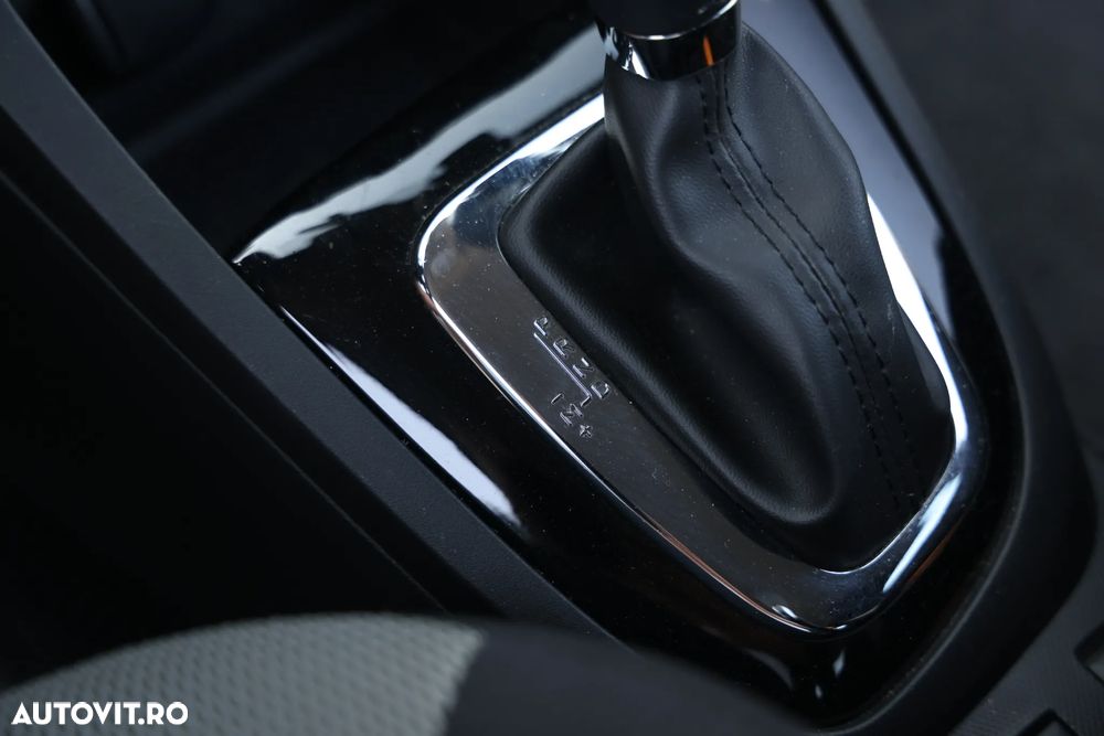 Renault Captur dCi 90 EDC Helly Hansen - 24