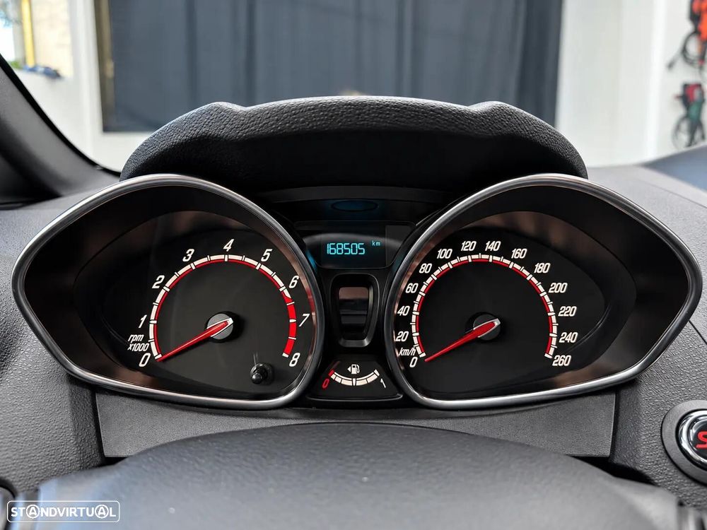 Ford Fiesta 1.6 EcoBoost ST - 15