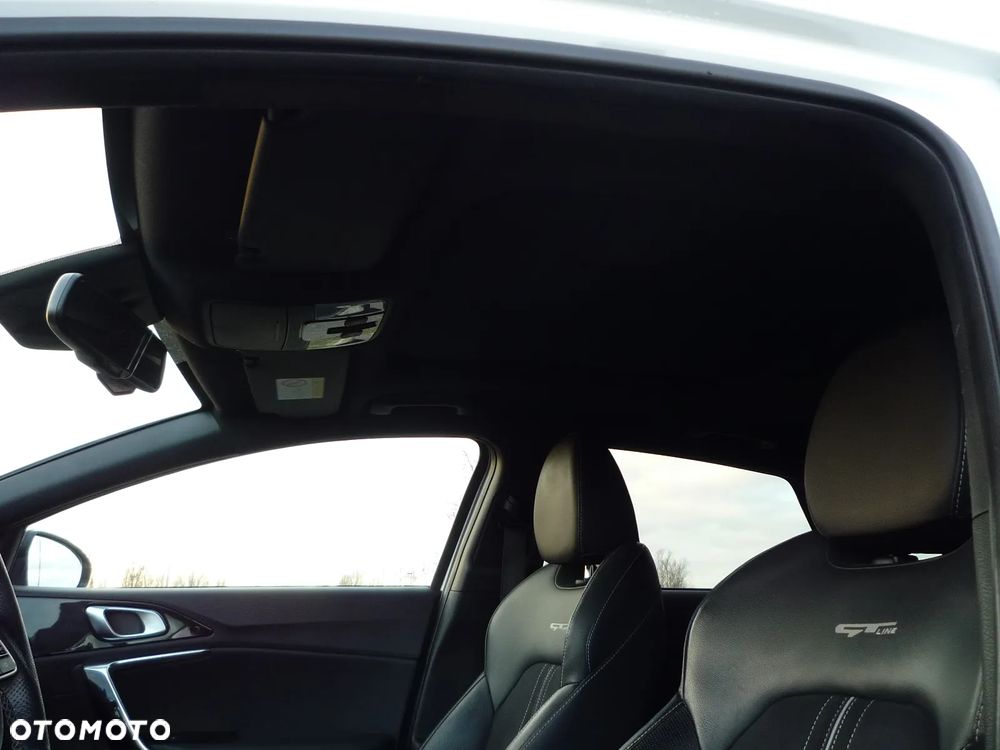 Kia ProCeed 1.4 T-GDI DCT7 OPF GT LINE - 17