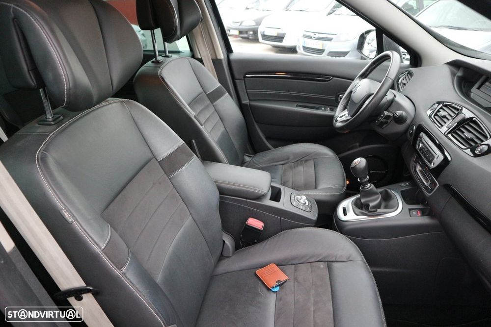 Renault Grand Scénic 1.6 dCi Bose Edition 7L - 19