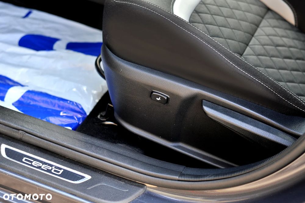 Kia Ceed 1.6 CRDi SCR GT-Line DCT - 15