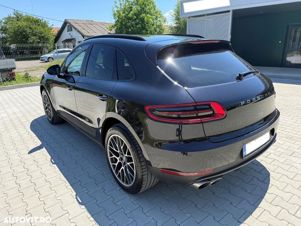 Porsche Macan - 3