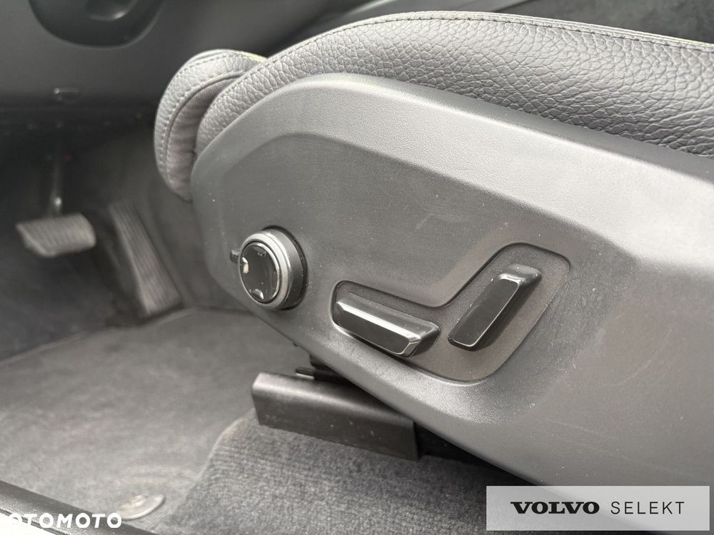 Volvo XC 60 - 22