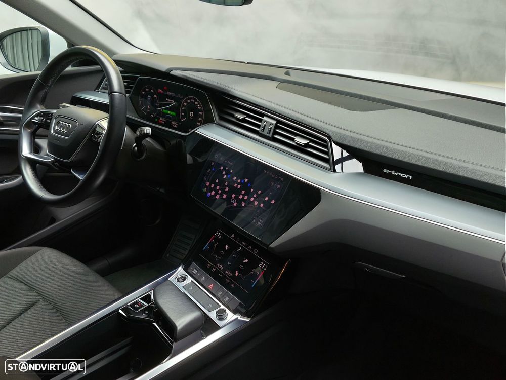 Audi e-tron 55 quattro S line - 9