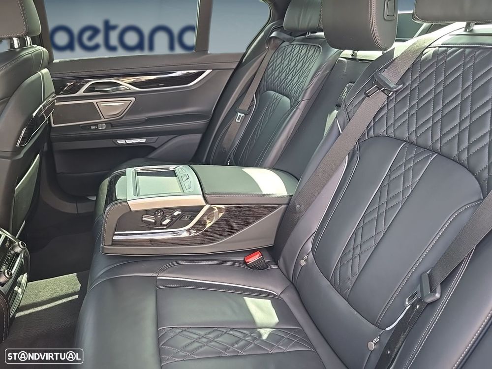 BMW 730 d Auto - 14