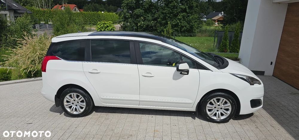 Peugeot 5008 1.6 HDi Active 7os - 24