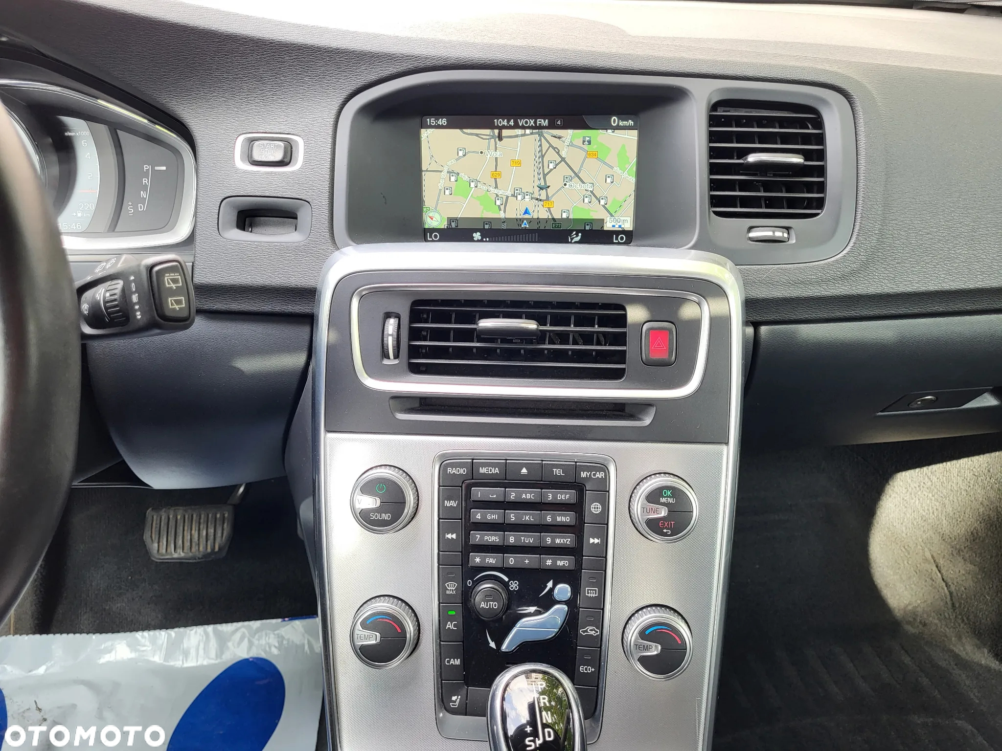 Volvo V60 T5 Drive-E Momentum - 12