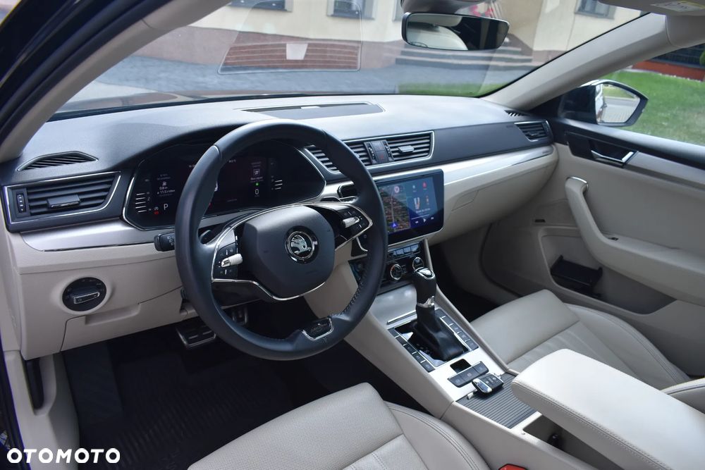 Skoda Superb 2.0 TDI SCR 4x4 L&K DSG - 19