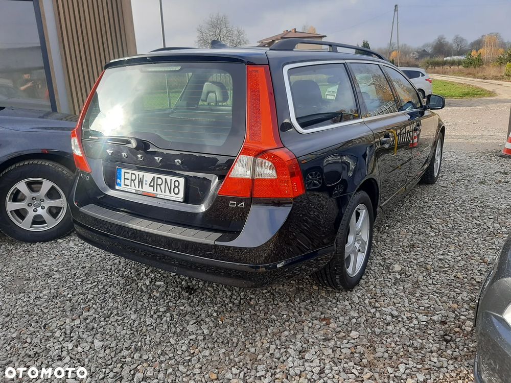Volvo V70 D4 Geartronic Summum - 13