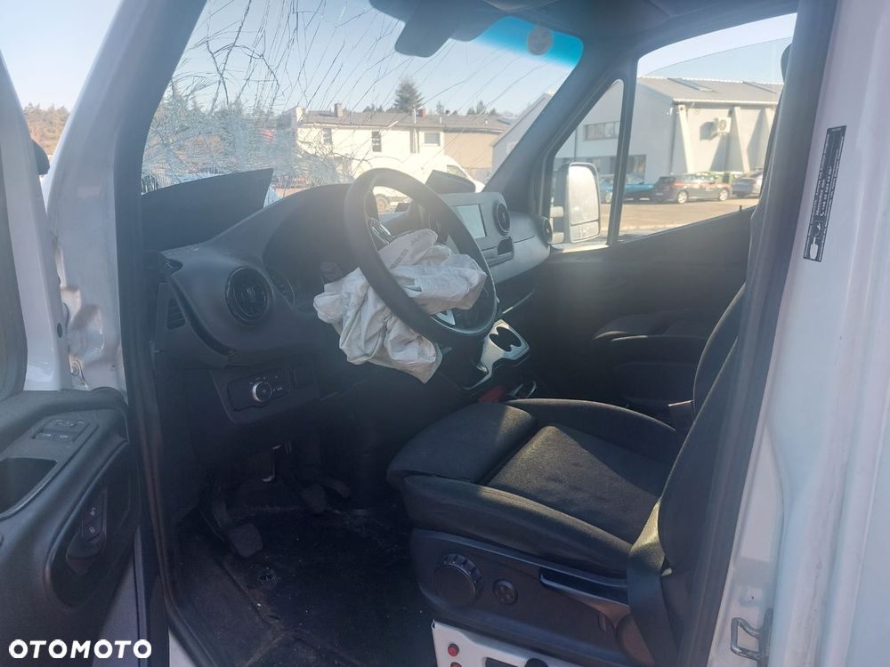 Mercedes-Benz Sprinter 317 - 14