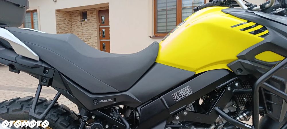 Suzuki V-STROM - 25