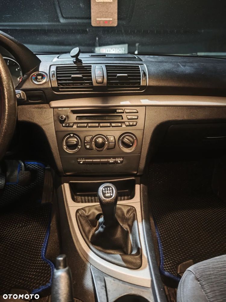 BMW Seria 1 118d - 10