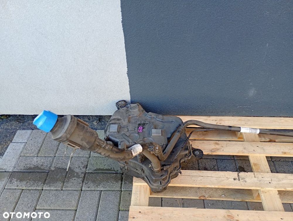 zbiornik adblue pompa przewód bmw 3 g20 g21 2.0 d 190 km 7418879 7454338 - 3
