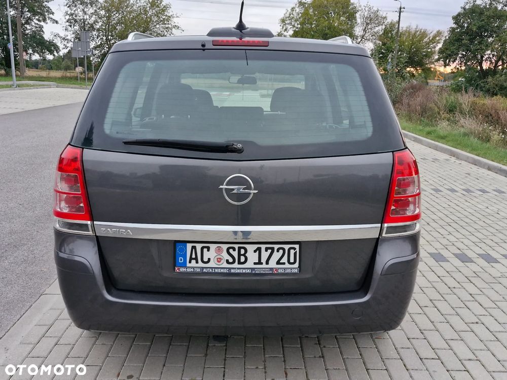 Opel Zafira 1.8 Cosmo - 8