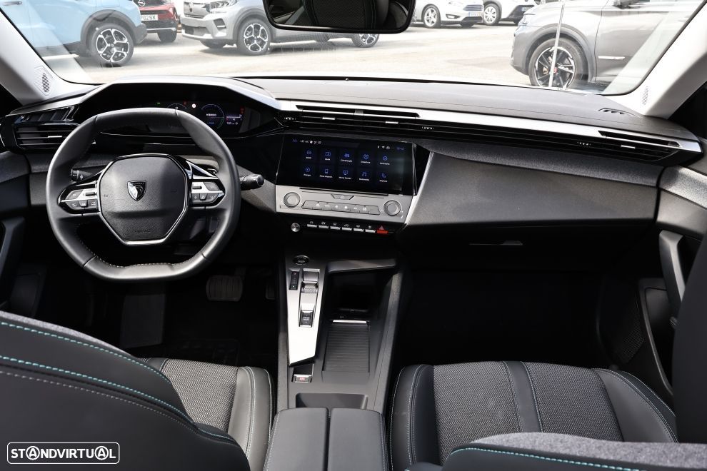 Peugeot 408 1.6 Hybrid Allure e-EAT8 - 12