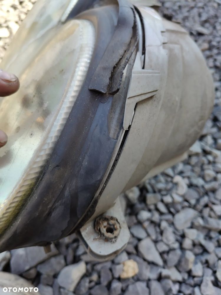 MERCEDES W209 CLK LAMPA przednia przód Prawa Lewa CAŁE ZACZEPY! uk H7 - 22