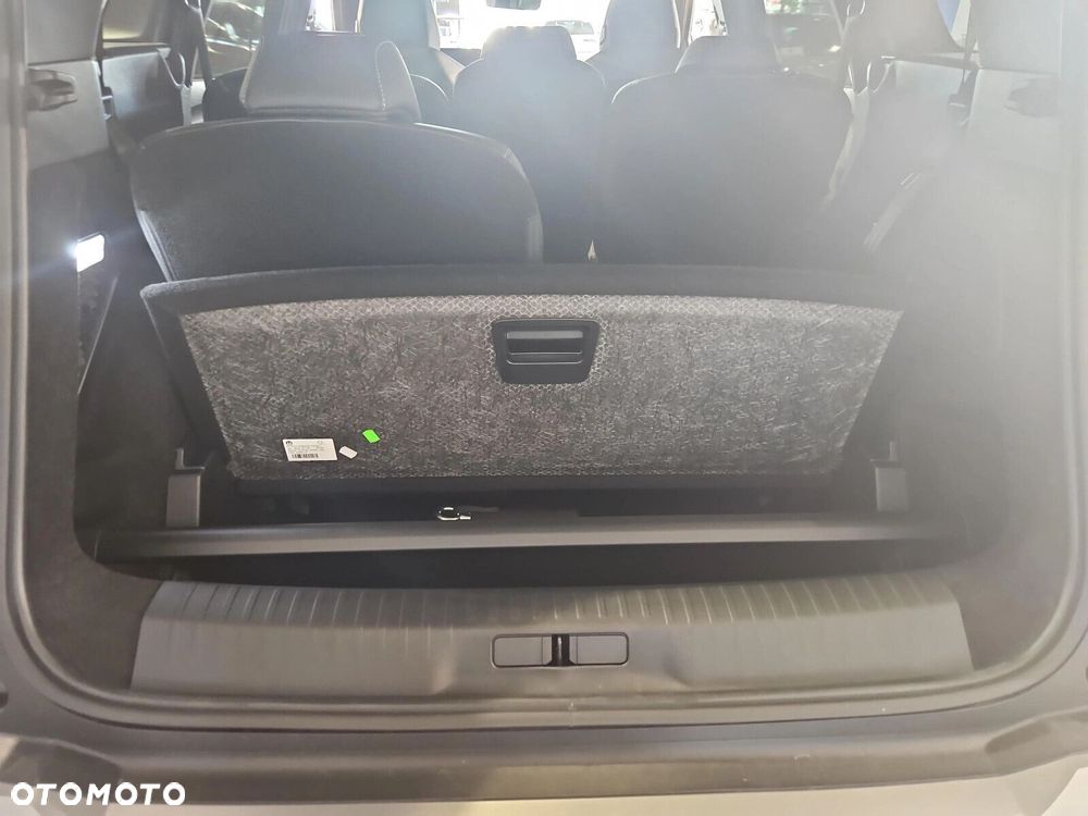 Peugeot 5008 - 10