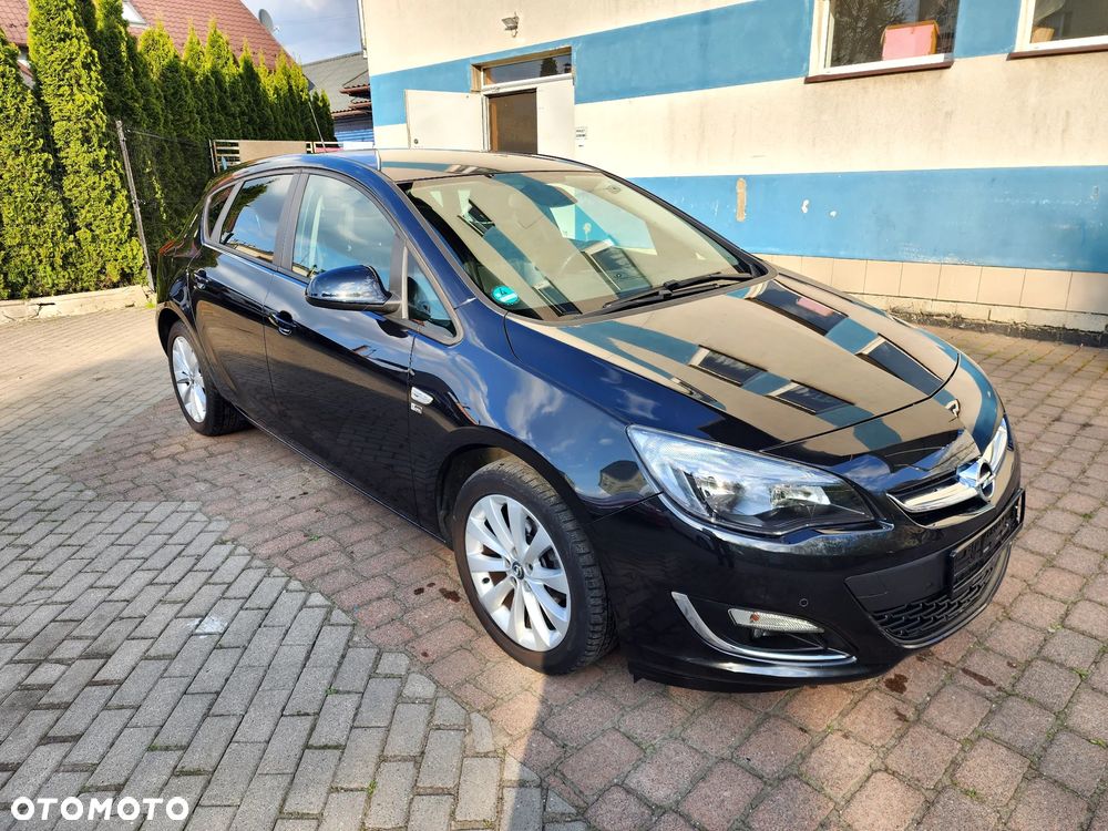 Opel Astra 1.4 Turbo 150 Jahre - 1