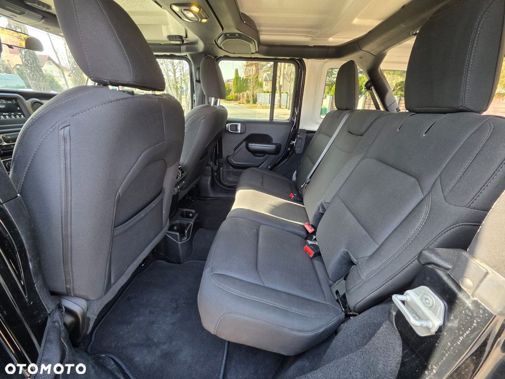 Jeep Wrangler 2.0 T-GDI AWD Automatik Sport - 24