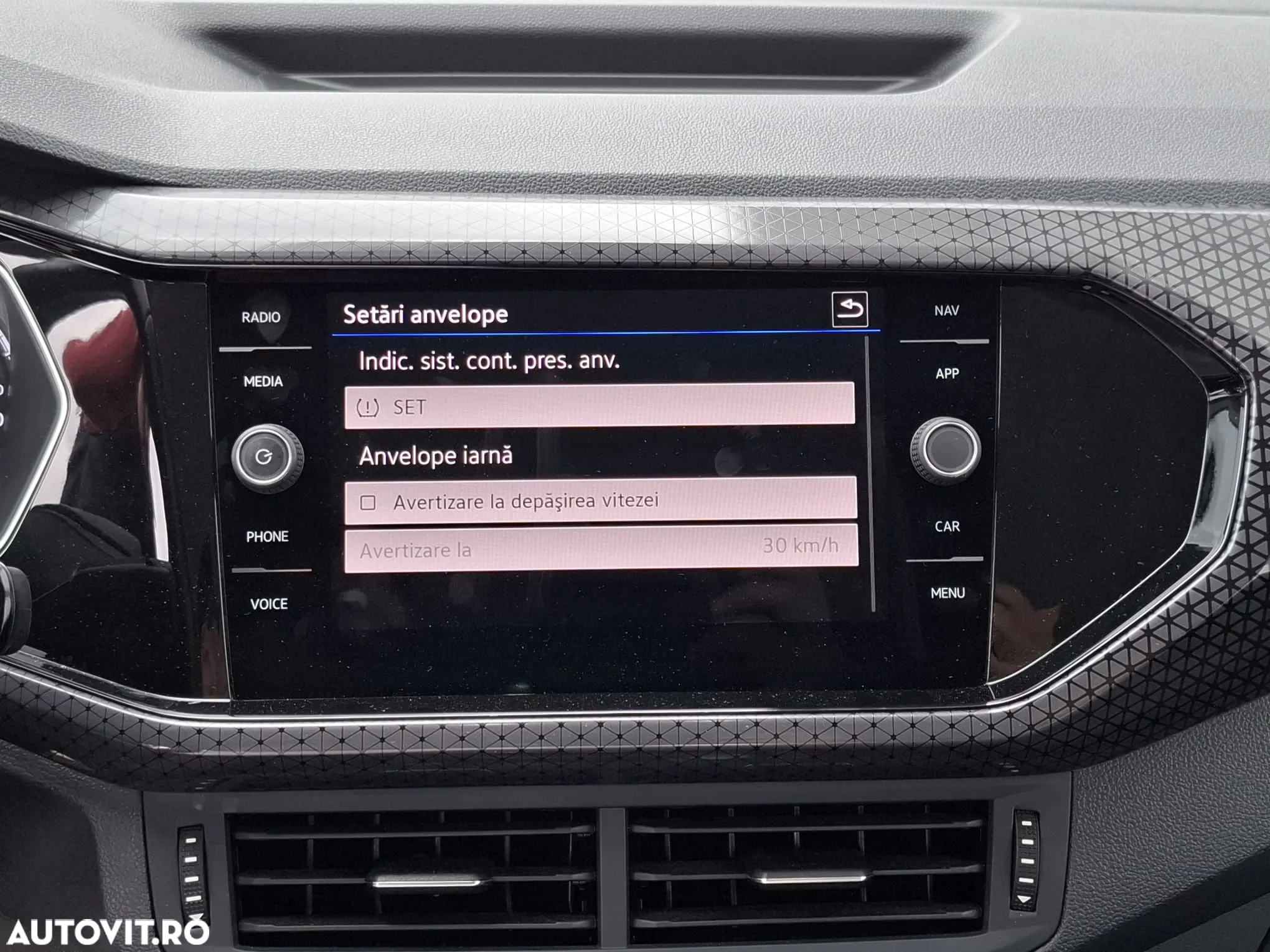 Volkswagen T-Cross 1.0 TSI DSG Style - 23