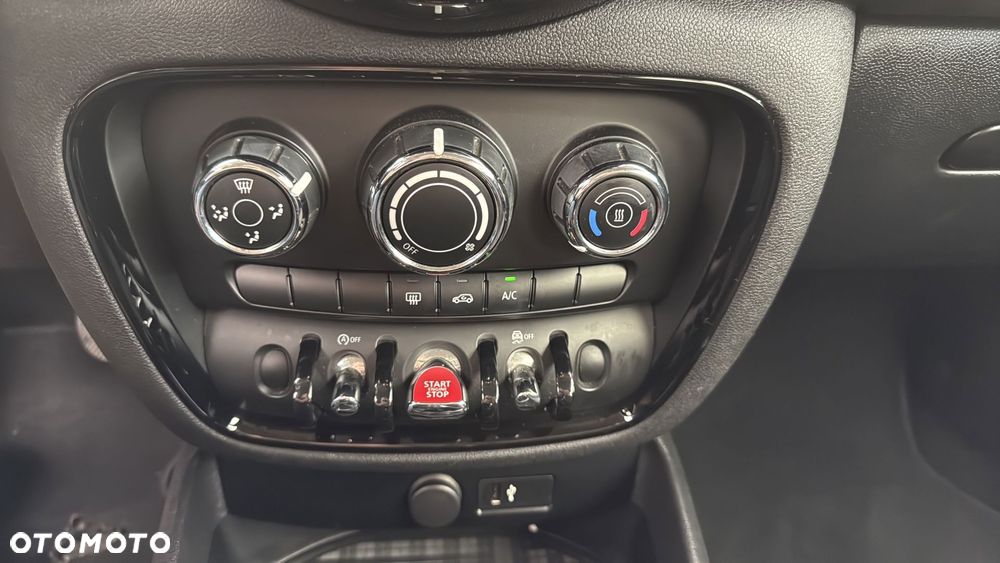 MINI Clubman One - 22