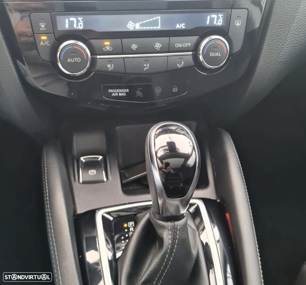 Nissan Qashqai 1.2 DIG-T N-Connecta 18 Xtronic - 16