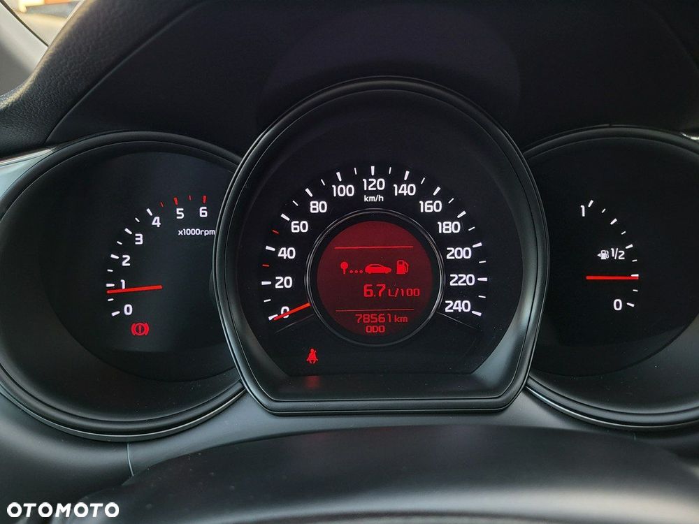 Kia Ceed - 27