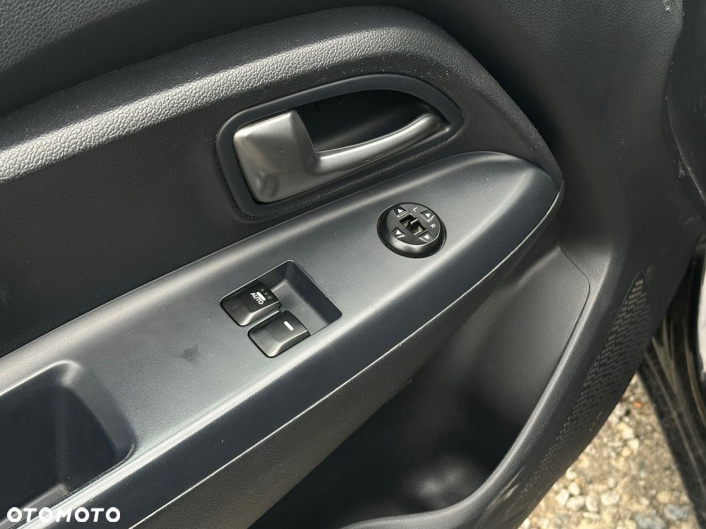 Kia Rio - 9