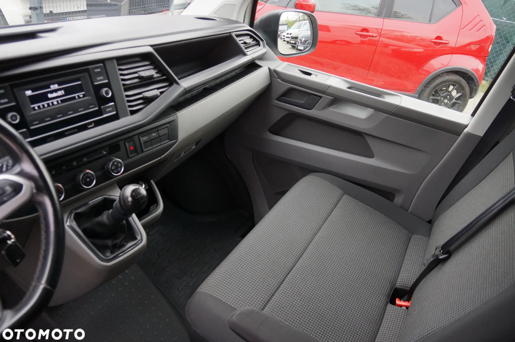 Volkswagen Transporter - 19